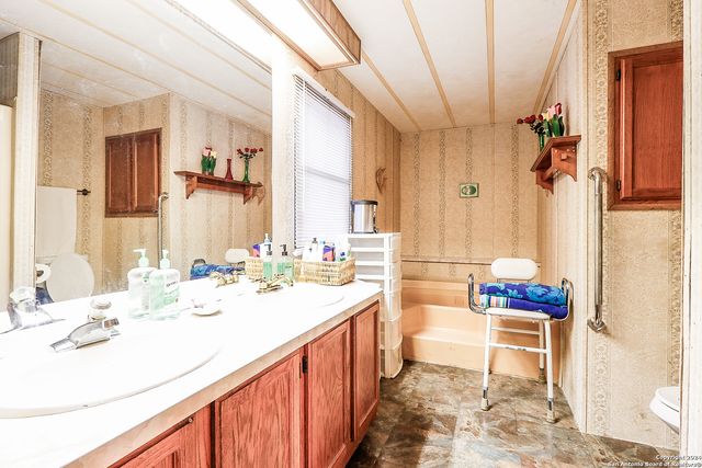 2403 AIRPORT RD, Brackettville, TX 78832