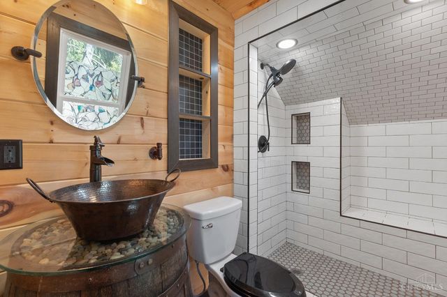 6805 N Clarawill Drive, Goshen Twp, OH 45140