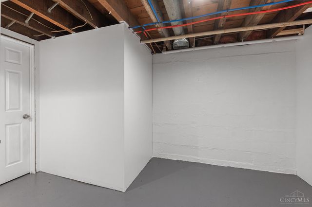 6805 N Clarawill Drive, Goshen Twp, OH 45140