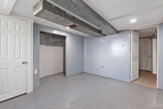 6805 N Clarawill Drive, Goshen Twp, OH 45140