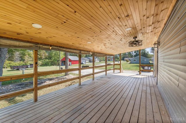 6805 N Clarawill Drive, Goshen Twp, OH 45140