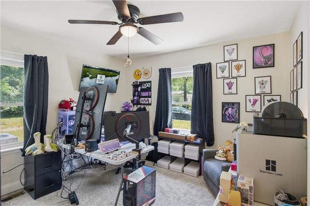 23 Clover ST, Hampton, VA 23669