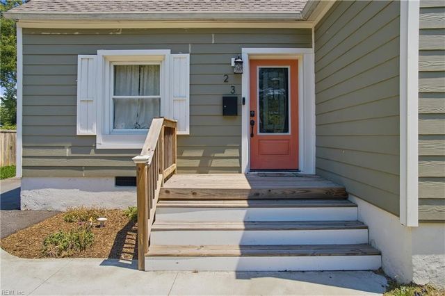 23 Clover ST, Hampton, VA 23669