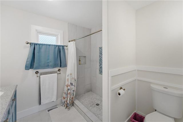 23 Clover ST, Hampton, VA 23669