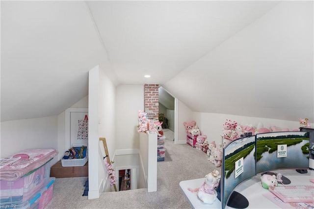 23 Clover ST, Hampton, VA 23669