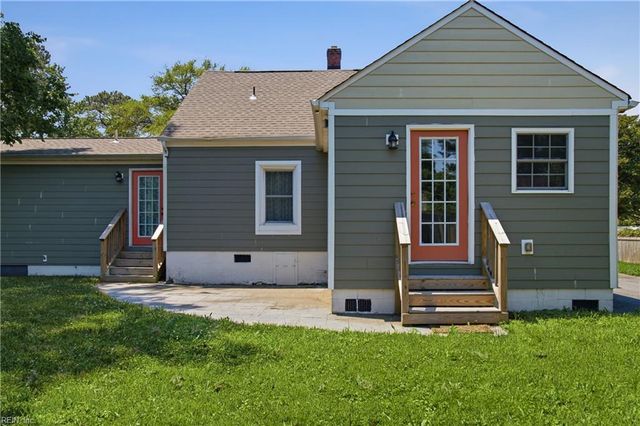 23 Clover ST, Hampton, VA 23669
