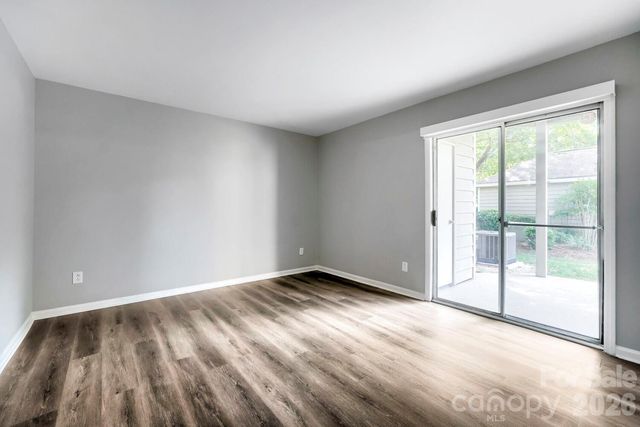 2520 Stradbrook Drive, Charlotte, NC 28210