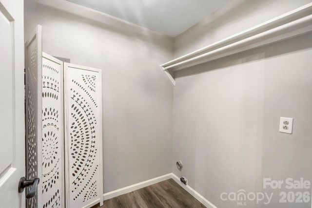 2520 Stradbrook Drive, Charlotte, NC 28210