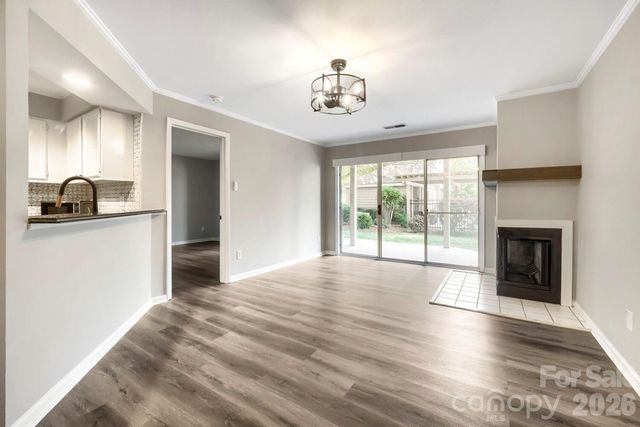 2520 Stradbrook Drive, Charlotte, NC 28210