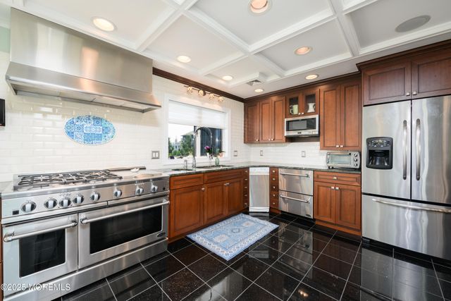 1566 Ocean Avenue 38, Sea Bright, NJ 07760