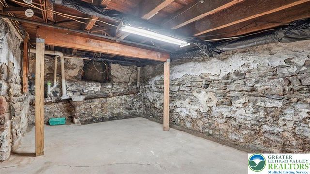 239 West Bertsch Street, Lansford Boro, PA 18232