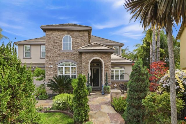 1476 Montauban Ct, Tracy, CA 95304