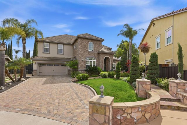 1476 Montauban Ct, Tracy, CA 95304