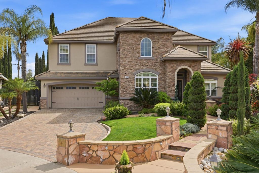 1476 Montauban Ct, Tracy, CA 95304