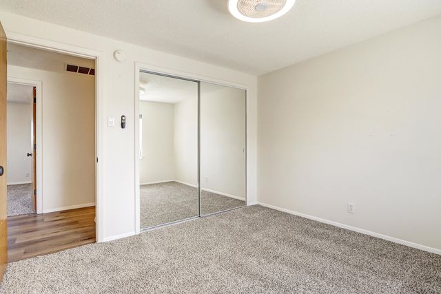 11421 Bar Harbor Place NE, Albuquerque, NM 87111