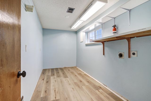 11421 Bar Harbor Place NE, Albuquerque, NM 87111