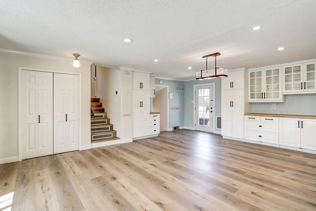 11421 Bar Harbor Place NE, Albuquerque, NM 87111