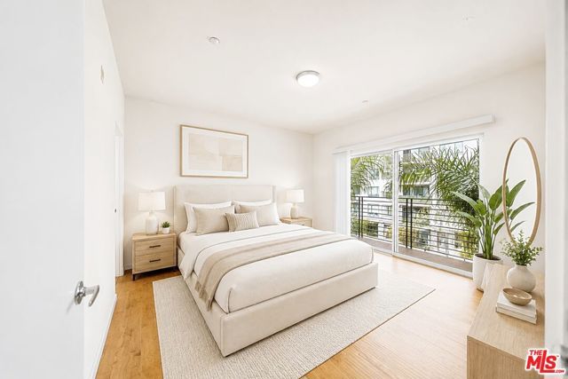 2864 Sunset Place 201, Los Angeles, CA 90005