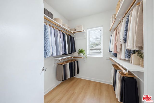 2864 Sunset Place 201, Los Angeles, CA 90005