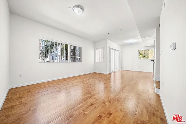 2864 Sunset Place 201, Los Angeles, CA 90005