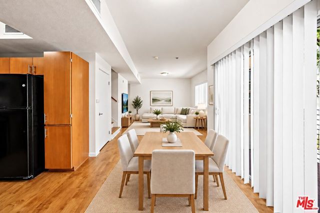 2864 Sunset Place 201, Los Angeles, CA 90005