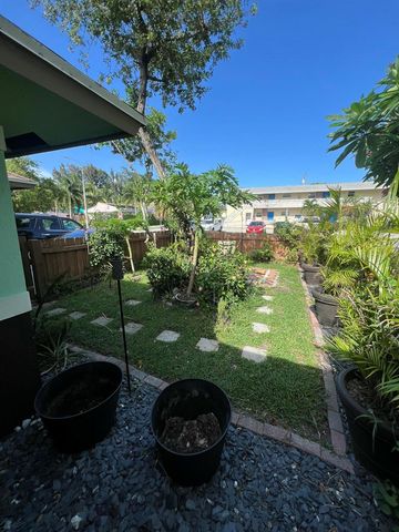 703 S A Street S, Lake Worth Beach, FL 33460