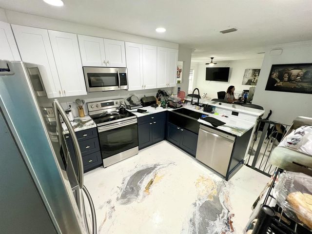 703 S A Street S, Lake Worth Beach, FL 33460
