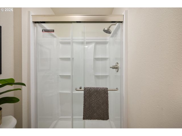 4249 Ne MEADOW Ln, Hillsboro, OR 97124