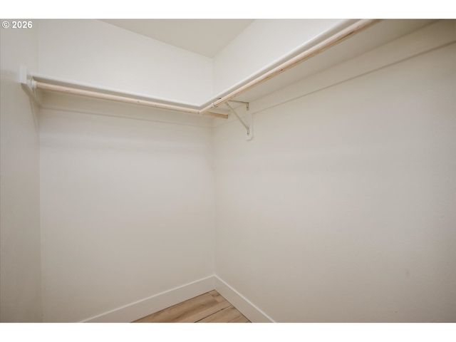 4249 Ne MEADOW Ln, Hillsboro, OR 97124