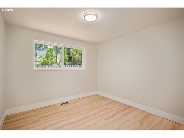 4249 Ne MEADOW Ln, Hillsboro, OR 97124