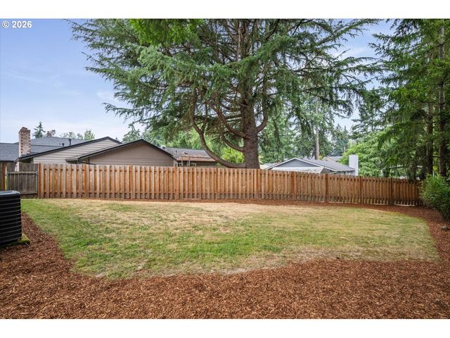4249 Ne MEADOW Ln, Hillsboro, OR 97124