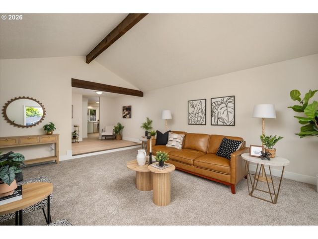 4249 Ne MEADOW Ln, Hillsboro, OR 97124