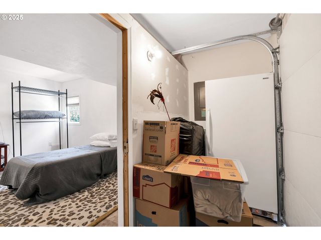 1455 Ne JESSICA Loop, Hillsboro, OR 97124