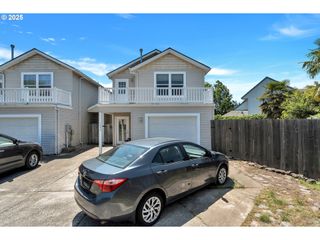 1455 Ne JESSICA Loop, Hillsboro, OR 97124