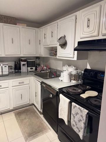 2821 N Miami Beach Boulevard 2I, North Miami Beach, FL 33160
