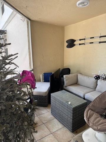 2821 N Miami Beach Boulevard 2I, North Miami Beach, FL 33160
