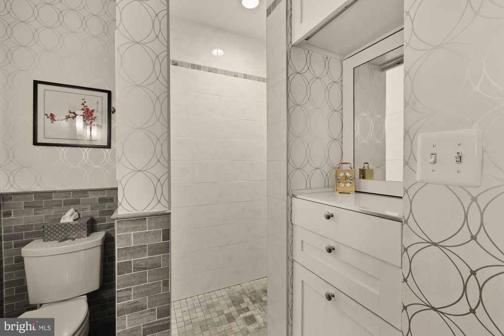 1715 15TH ST NW #44, Washington, DC 20009