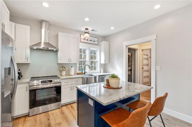 170 N Barons Road, Clemmons, NC 27012