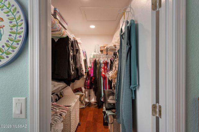 1338 N Mahogany Gulch Lane, Green Valley, AZ 85614