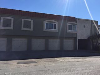 312 10th Street E, Huntington Beach, CA 92648
