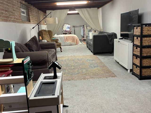 11208 S Sacramento Avenue, Chicago, IL 60655