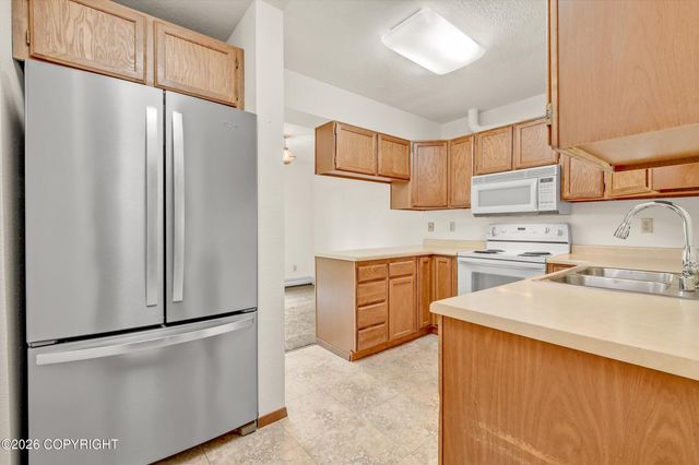 1006 W 80th Avenue, Anchorage, AK 99518
