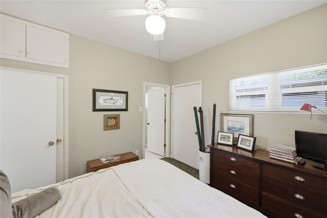 2006 NW 14TH AVENUE, Gainesville, FL 32605