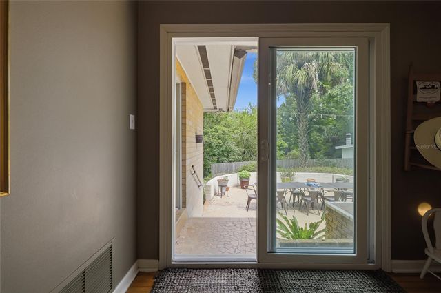 2006 NW 14TH AVENUE, Gainesville, FL 32605