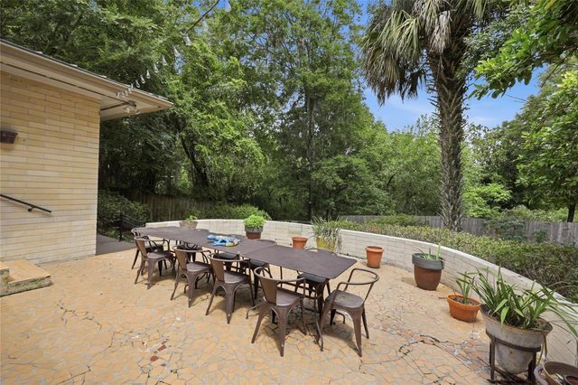 2006 NW 14TH AVENUE, Gainesville, FL 32605