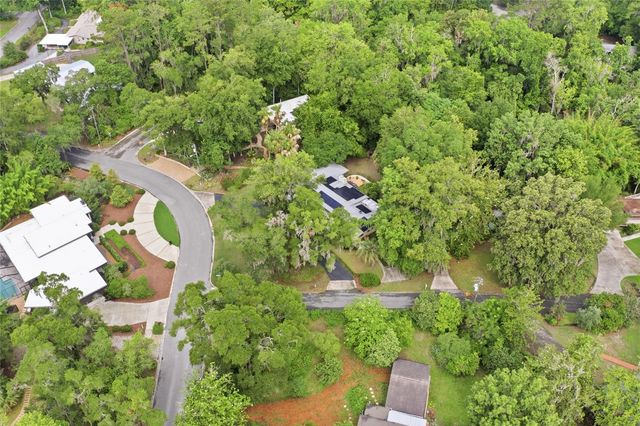 2006 NW 14TH AVENUE, Gainesville, FL 32605
