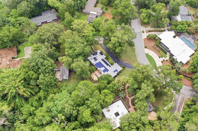 2006 NW 14TH AVENUE, Gainesville, FL 32605