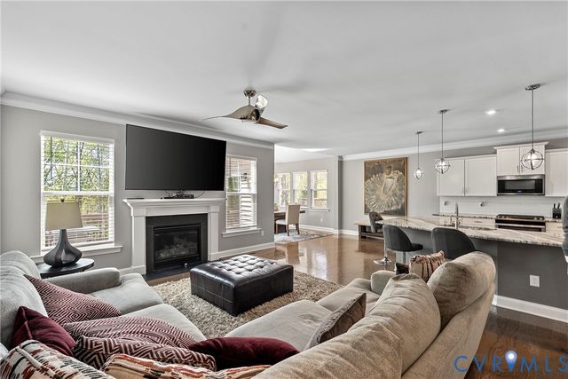 9989 Puddle Duck Ln, Hanover, VA 23116