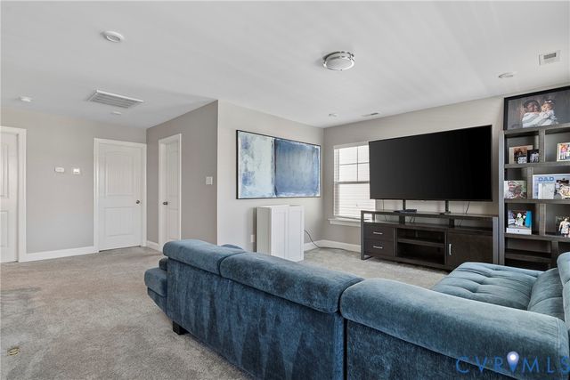 9989 Puddle Duck Ln, Hanover, VA 23116
