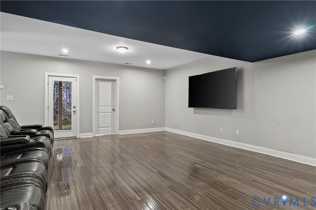 9989 Puddle Duck Ln, Hanover, VA 23116